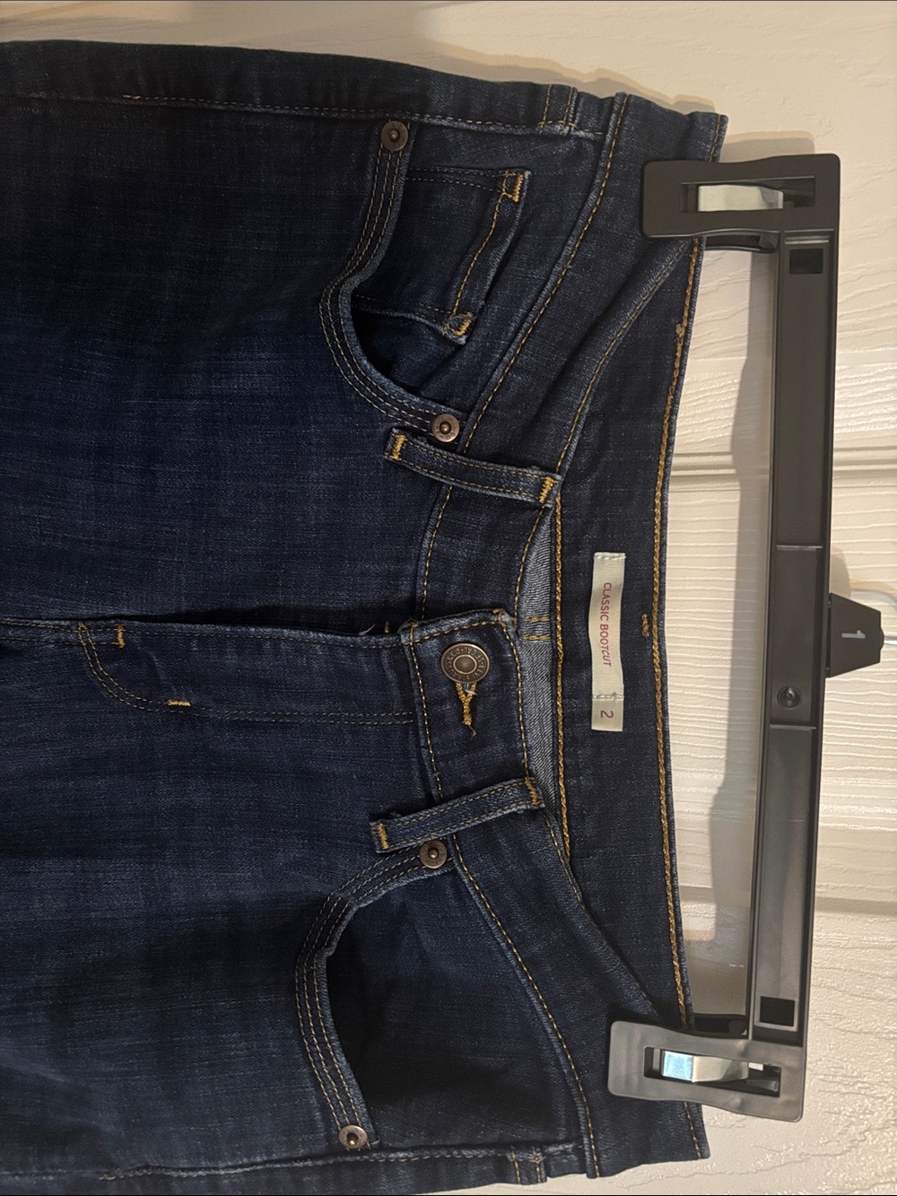 Classic Bootcut Women’s Jeans in Dark Blue sz 2
